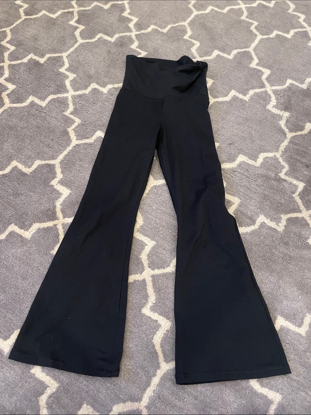 abercrombie kids Black High-Rise Flare Leggings